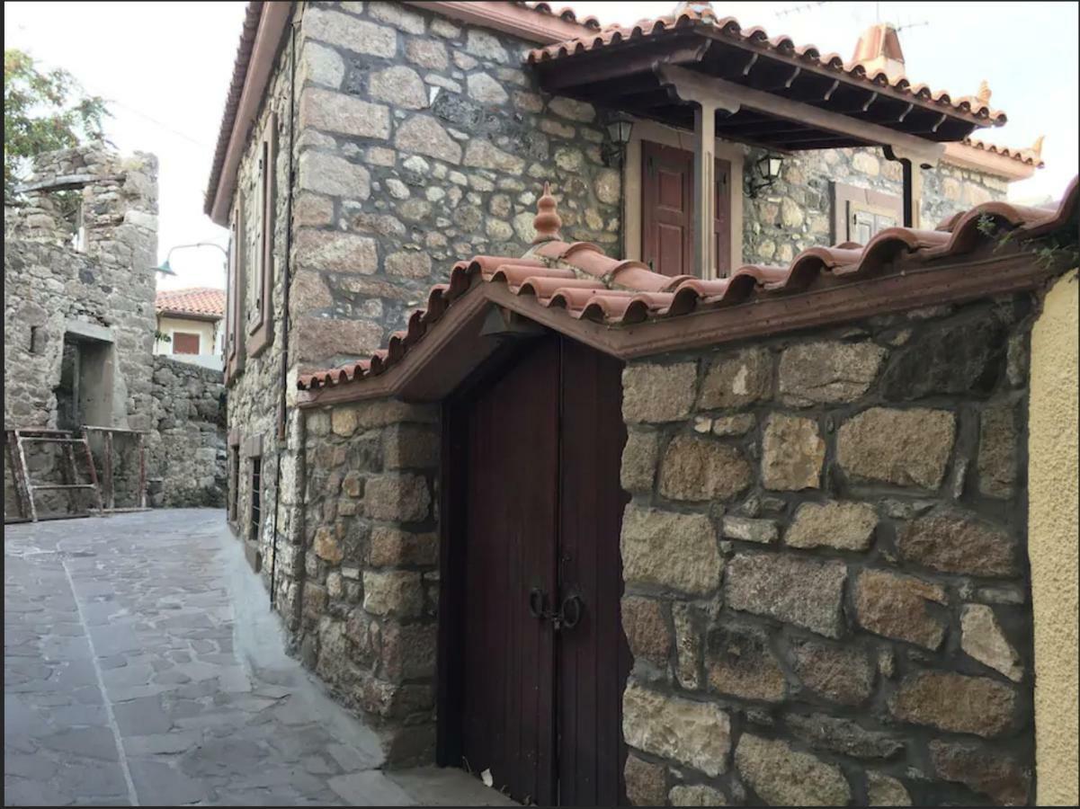 Вилла Wood And Stone In The Path Of Lava Antissa Экстерьер фото